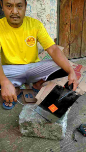 Cangkul Baja Cap Eye: Alat Pertanian Berkualitas Tinggi