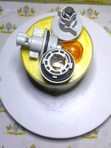 Soket Fiting Lampu Sein Depan Honda Jazz Mobilio Old Original Koito