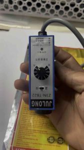 Cảm biến màu Julong Z3N-TB22  Z3N-T22 đọc vạch màu - điểm màu nhiều loại màu sắc khác nhau