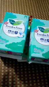 Băng vệ sinh Laurie mỏng cánh dài 225cm