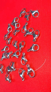 (2 ชุด) ตะขอก้ามปูสแตนเลส  ฟรีแถมห่วง  ขนาด 7x12 มิล. ส่งจากไทย