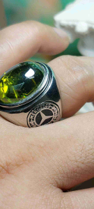 Cincin Batu Green Peridot Serat Es Ring Monel Baja Putih Eksklusif