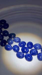 น้ำเงิน LINDY BLUE STAR OVAL มีลักษณะลาย รูปไข่ 3x5mm - 13x18mm