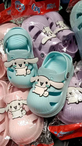 Sandal anak perempuan slop tali belakang slip on karakter kelinci cinnamoroll terbaru