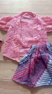 Kebaya Anak Bayi 6 Bulan Setelan Kutubaru Baby Pink Encim Betawi Brukat Batik Free Bando