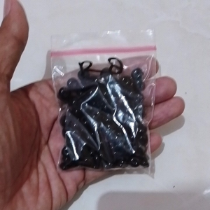 Mote hitam berat model ring 8mm