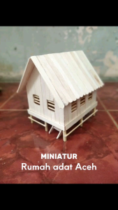 Miniatur Rumah Adat Aceh & Stik Eskrim LED: Dekorasi Interior Unik