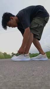 ZAVISION Sepatu lari pria wanita desain modern premium sol empuk ringan dan nyaman