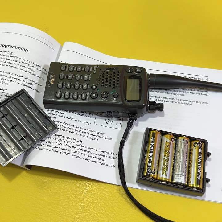 Icom ic-T22. T22A. T22ET. Made in japan. VHF import from Japan Second ...