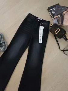 C03 New Black berry jeans ยีนส์รุ่นล่าสุดสวยแบบสุดๆคร่าาา