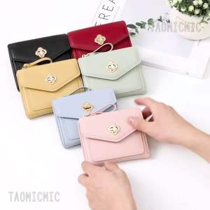 กระเป๋าสตางค์ใบสั้น 2พับ TAOMICMIC สีเขียวพิพ สีเขียวพิพ กระเป๋าสตางค์ผู้หญิงสไตล์เกาหลี แฟชั่นมาใหม่ ของขวัญวันเกิดฟรีกล่องY9006