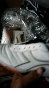 Sepatu Futsal terlaris