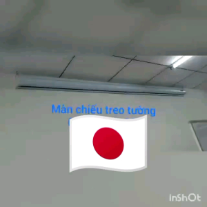 Màn chiếu treo tường 1m5 (84 inch)