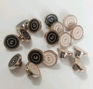 100 pcs kancing Jamur / Kancing Baju motif Chanel Hitam putih gold 11 mm