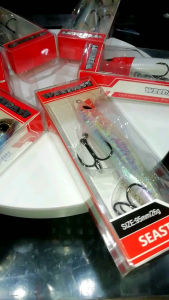 เหยื่อตกปลา อุปกรณ์ตกปลา  ปลายาง  WEEBASS  SEAST.95   SINKING  จมโคลง