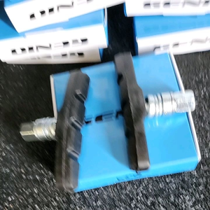 Karet Rem Sepeda MTB & Kampas Rem untuk Sepeda MTB