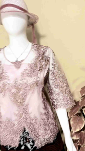 Stelan Rok Blus Brokat: Pilihan Tepat untuk Acara Penting