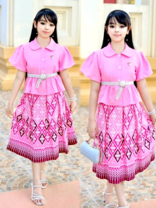 ชุดไทยประยุกต์เด็กหญิง ชุดไทยสวยๆ เสื้อแขนตุ๊กตา + กระโปรงพิมพ์ลาย