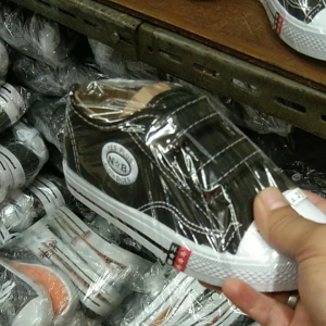 sepatu n/b sekolah anak perekat soll putih terlaris