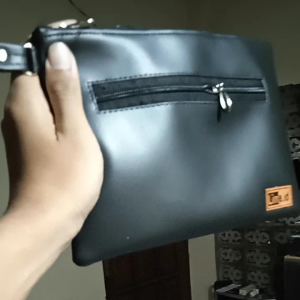 Dompet Fashion Hitam Resleting Pria & Wanita