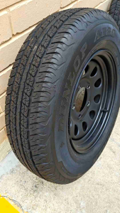 Suzuki Jimny Retro Steel Rim with 2024 tyres in good condition (5 Piece)