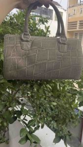 Túi 2hand xách tay phom trống  full da.chân.v.o.i thật rất phong thủy của Nhật - T369