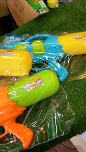 ปืนฉีดน้ำปั้มลมกลาง ไม่มีสายสะพาย 3สี พาสเทล