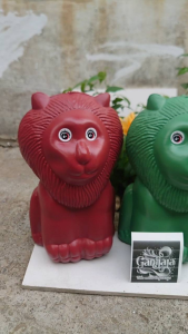 Celengan Plastik Singa: Dekorasi Interior Anak yang Unik & Lucu