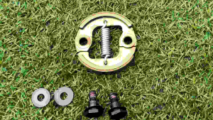 A300ชุดครัชเครื่องตัดหญ้า +น็อตยึด "ยี่ห้อ" มารูยาม่า MARUYAMA เครื่องตัดหญ้า 2 จังหวะ รุ่น BCF500HTR-RS ของแท้ #แท้ติดเครื่องใหม่มา #งานคุณภาพ #ตรงปก