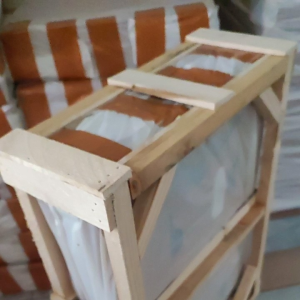 Tambahan Packing Palet Kayu: Pengemasan Produk Kayu & Pengiriman Aman