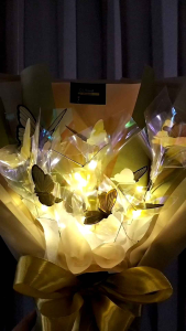 Buket Kupu-Kupu Gold & Buket Butterfly 10 Pcs: Elegan Untuk Wisuda dan Pernikahan