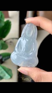 Light Green Jadeite Guanyin (淡绿翡翠观音）