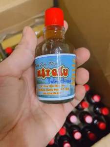 Dầu xoa bóp mật gấu trầm hương chai 35ml. Rượu xoa bóp cây mật gấu trầm hương rượu xoa bóp đan viện thiên an huế dầu xoa bóp giảm đau nhức xương khớp.