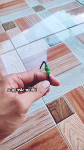 Gelang Tridatu Kbruntngn Tali Hitam: Aksesoris Perhiasan Tradisional