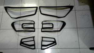 PAKET GARNISH LAMPU RAIZE DEPAN BELAKANG HITAM