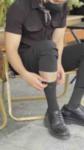 Tất nam cổ cao BROO vớ trơn màu đen trắng basic phong cách công sở đi giày tây chất cotton cao cấp Tất Thoáng Mát Cho Chân 37-43 Tất Nam Dễ Giặt Và Bảo Quản - Lazada