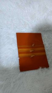 คลินิก กระเป๋าจิงโจ้พระ 3 ซิป กระเป๋าไช้ร้อยประคตเอวพระ