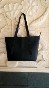 TAs wanita simple dan modis / tas wanita elegant / tas wanita kuliah totebag Naura