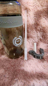 กระบอกน้ำบรรจุน้ำใด้2000mlใหญ่มากคะของไหม่ขายถูกมาก