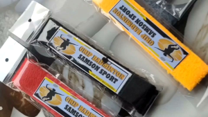 Grip Handuk SAMSON dan Grip Raket Badminton Berkualitas