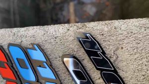 Emblem Akrilik CC 110 Timbul Universal Logo CC Motor CC 110 Timbul Sepasang Kanan & Kiri