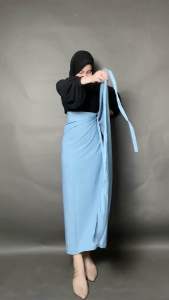 ROK LILIT SATIN SILK FREE GESPER