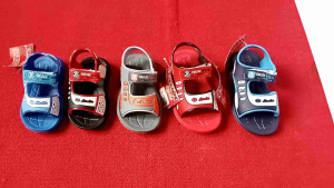 sanda gunung anak usia 1 tahun ampek 2 tahunan sandal anak karet sandal harian anak sandal New era anak