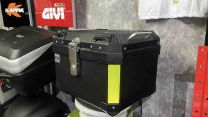 45L และ 57L กล่องท้ายมอเตอร์ไซค์ ภายในวัสดุ ABS ซึ่งมีซัพในเบาะพิงถาดปลดกล่อง รับประกันสินค้า 6 เดือน