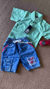 Setelan kemeja polos dan jeans sobek bendera snowblue
