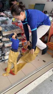 กางเกง PVC บู ทกันน้ำ รสชาติ เป็นการทำจาก PVC ให้เป็นทำสวน สำหรับการเกษตรทุกชนิด ไม่ต้องผ่าตัด