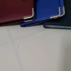 Dompet Kartu Mewah Isi 20 Slot