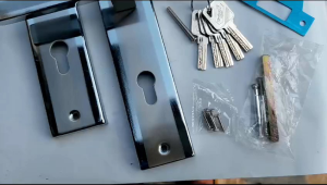 Kunci Pintu Besar Bellucci Hypo / Kunci Pintu Bellucci E81 / Kunci Bellucci Besar Fullset / Kunci Pintu Bellucci Komplit / Bellucci ECO