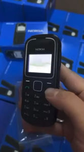 N0kia model 1280  2G GSM Old Mobile Keypad Phone Long Battery Standby Big Louder Speaker full box ( mobile +charger+ battery)