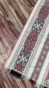 Ready Stok Kain Tenun Blanket Etnik Troso Motif Toraja K-030